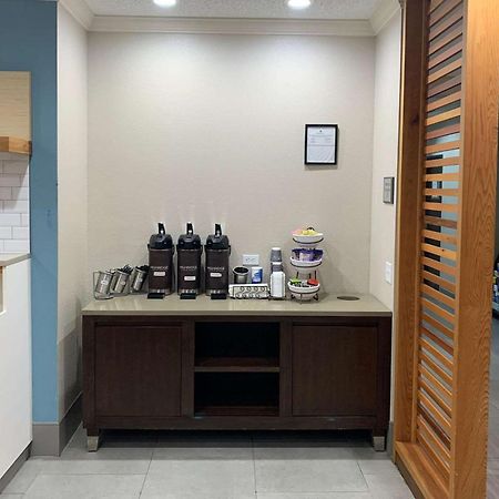 Country Inn & Suites By Radisson, Austin North Pflugerville , Tx ราวด์ร็อก ภายนอก รูปภาพ