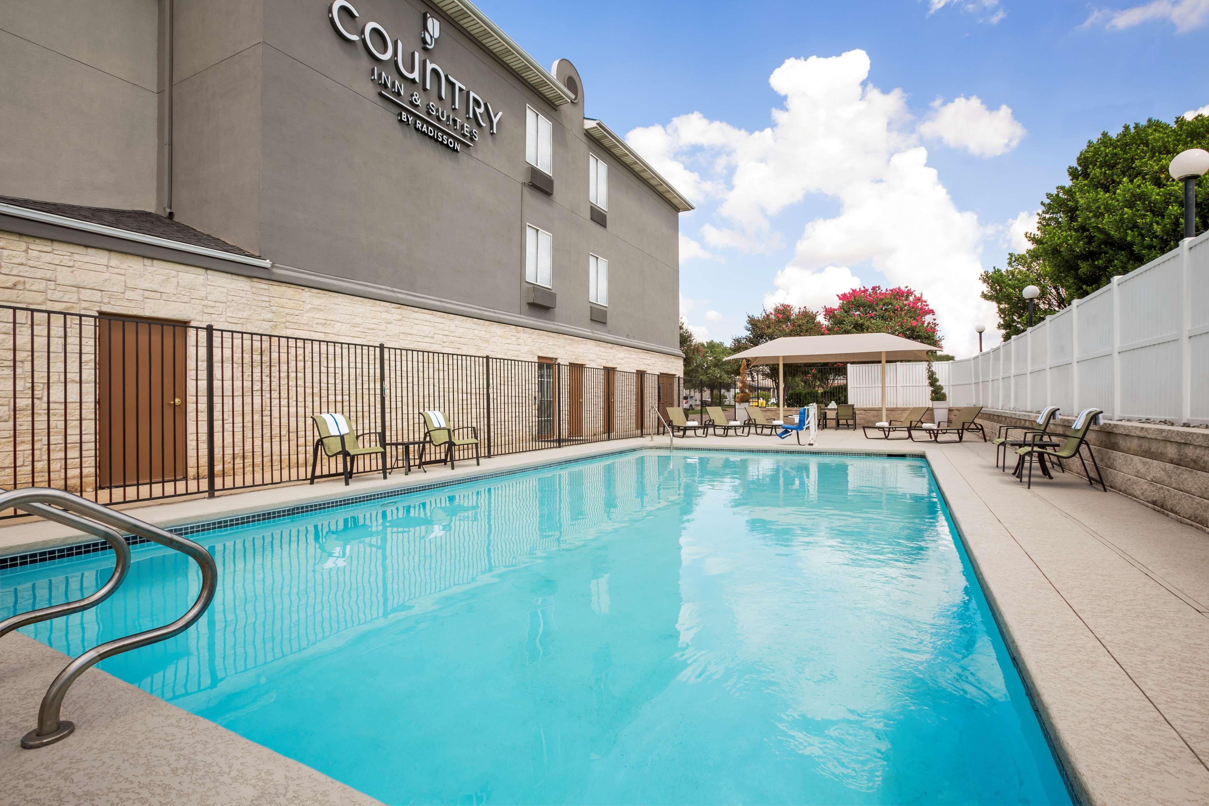 Country Inn & Suites By Radisson, Austin North Pflugerville , Tx ราวด์ร็อก ภายนอก รูปภาพ
