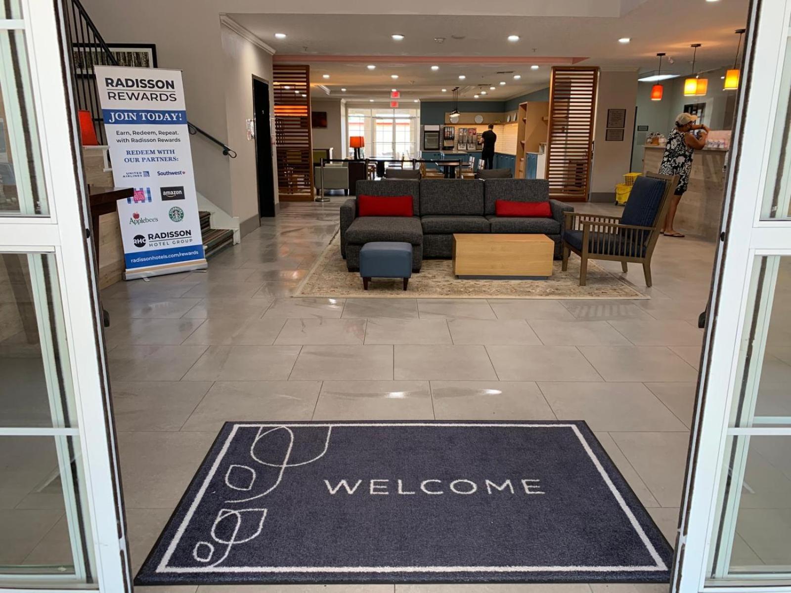 Country Inn & Suites By Radisson, Austin North Pflugerville , Tx ราวด์ร็อก ภายนอก รูปภาพ