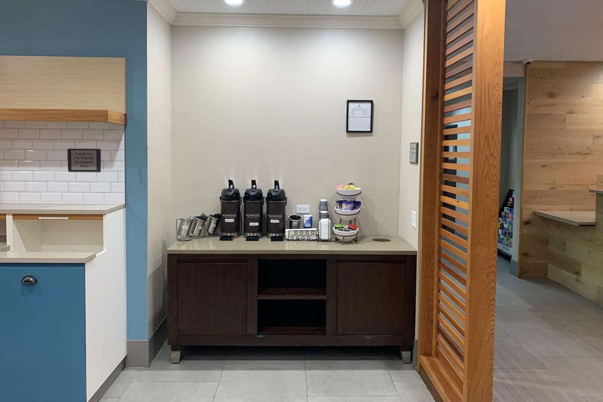 Country Inn & Suites By Radisson, Austin North Pflugerville , Tx ราวด์ร็อก ภายนอก รูปภาพ