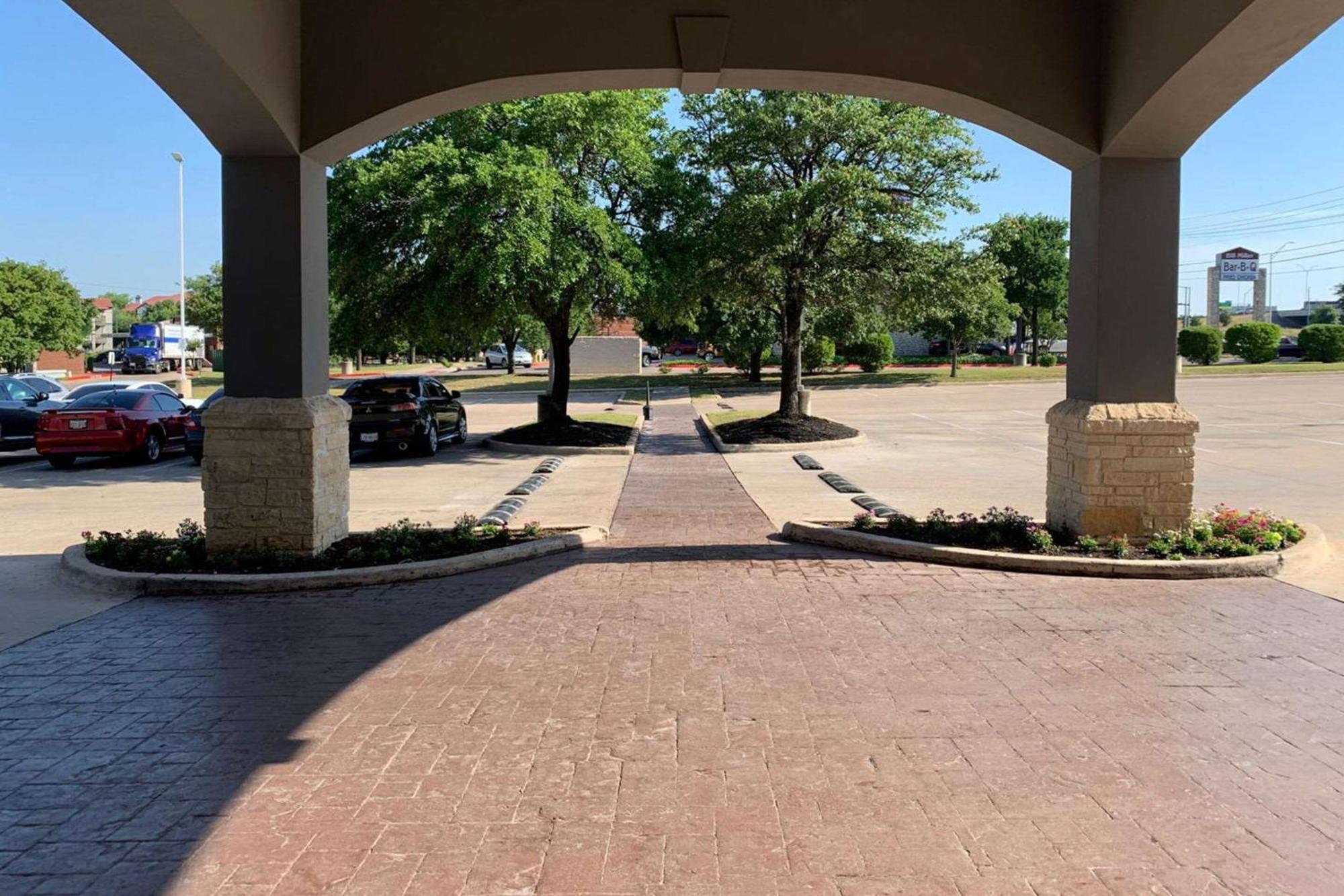 Country Inn & Suites By Radisson, Austin North Pflugerville , Tx ราวด์ร็อก ภายนอก รูปภาพ